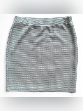Clean Girl Minimalist Beige Textured Mini Skirt with Elastic Waistband